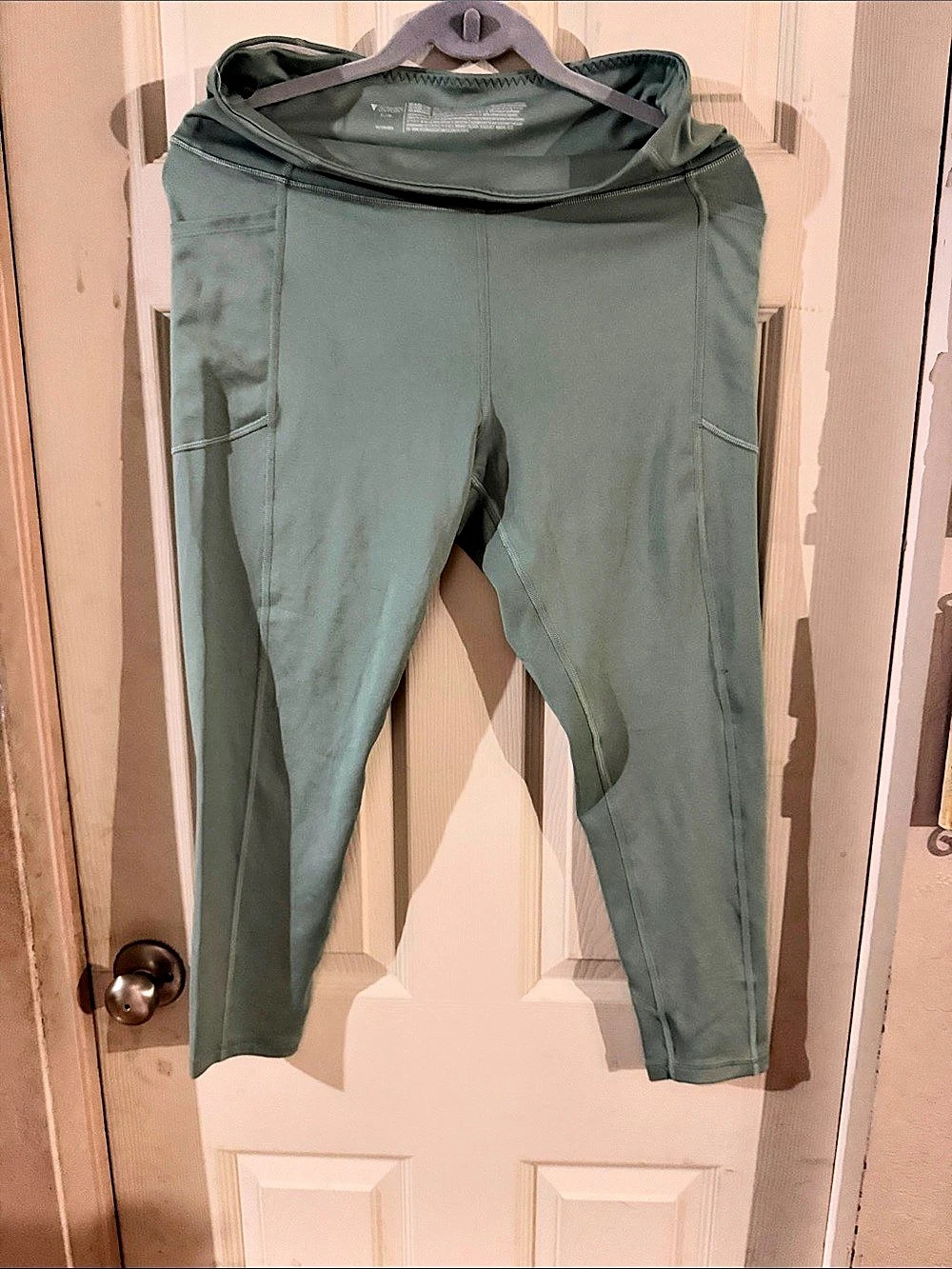Victoria's Secret On Point Flow Pocket Legging Green Size Large